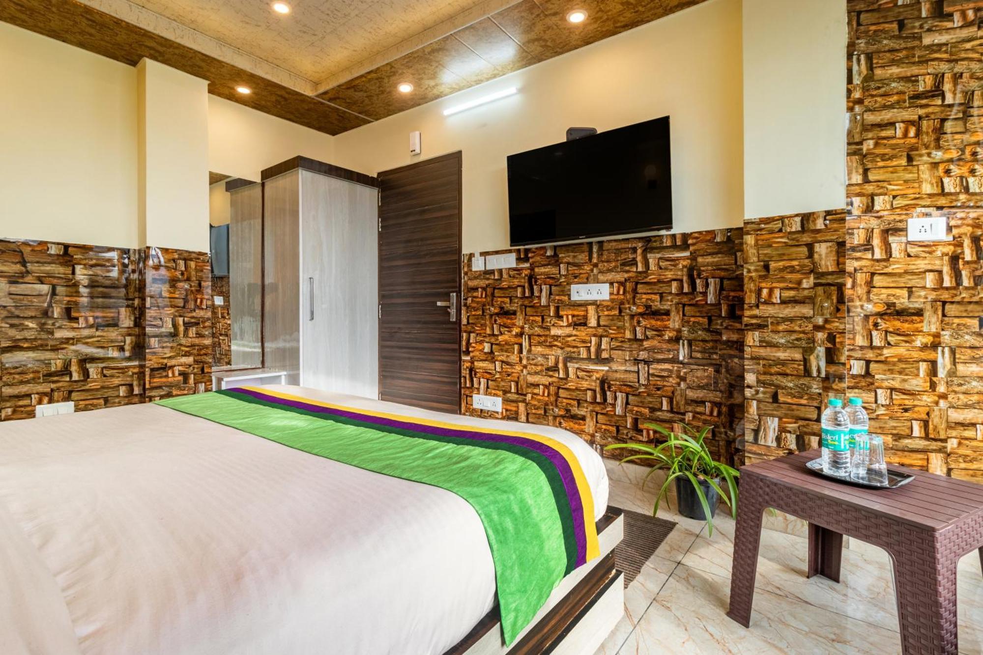 Hotel Treebo Srishti Vaikunth With Mountain View Shimla Zewnętrze zdjęcie