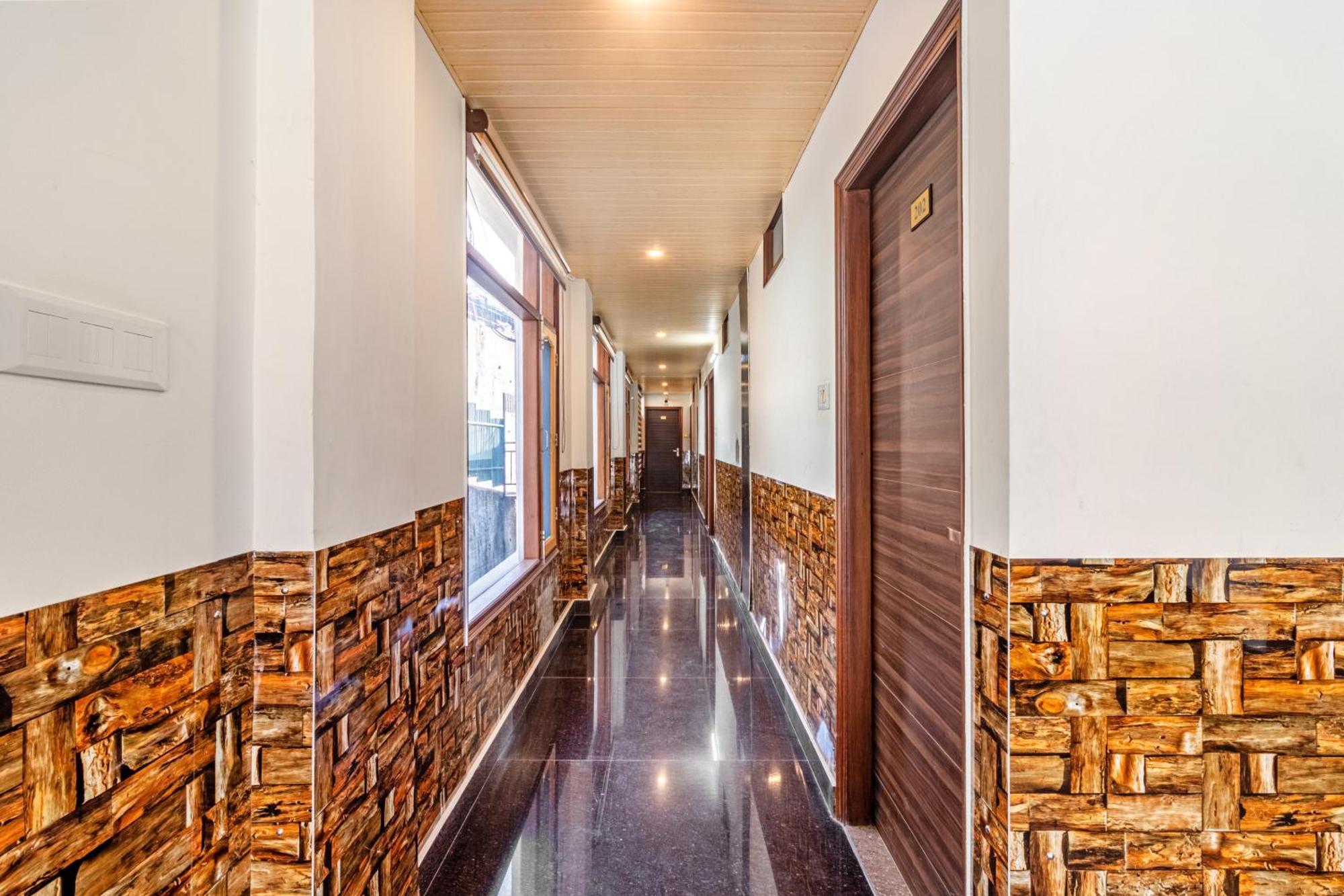 Hotel Treebo Srishti Vaikunth With Mountain View Shimla Zewnętrze zdjęcie