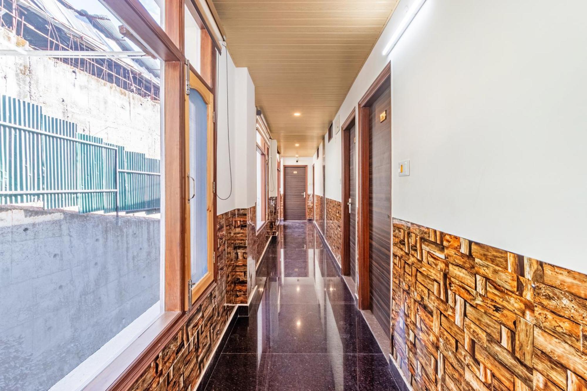 Hotel Treebo Srishti Vaikunth With Mountain View Shimla Zewnętrze zdjęcie