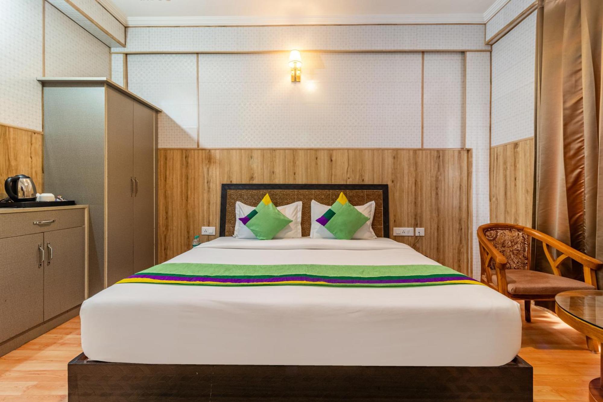 Hotel Treebo Srishti Vaikunth With Mountain View Shimla Zewnętrze zdjęcie